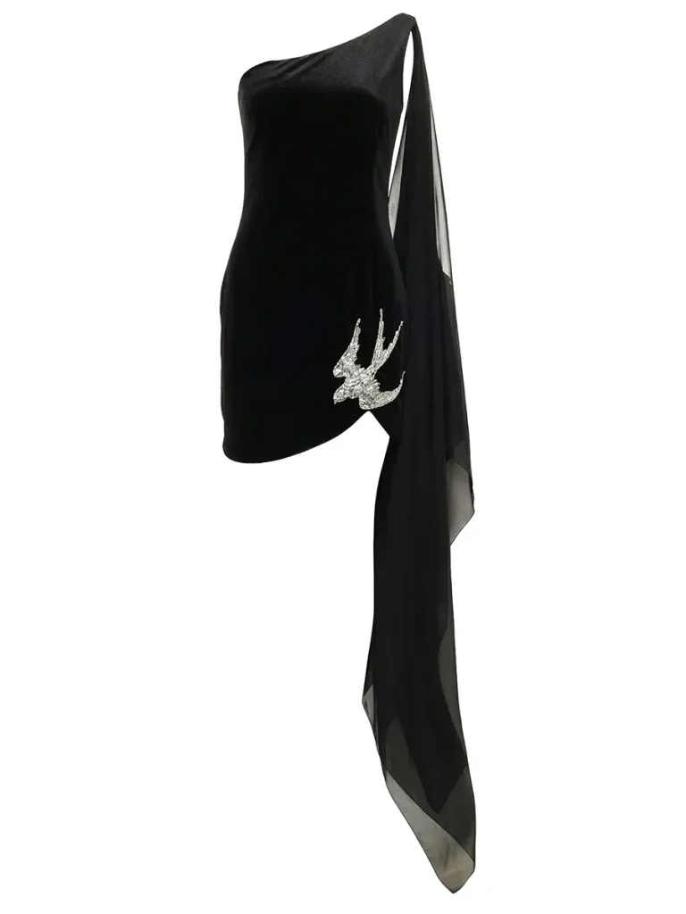 ПЛАТЬЕ СО ШЛЕЙФОМ YANINA