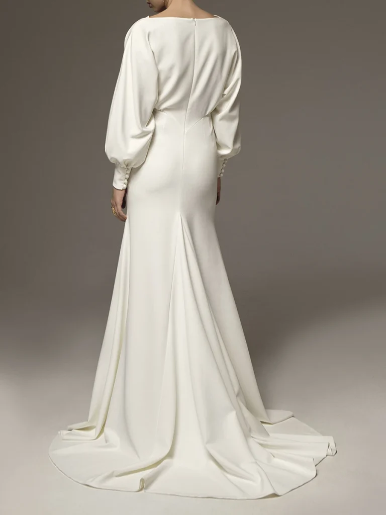 ПЛАТЬЕ СВАДЕБНОЕ СО ШЛЕЙФОМ LOST GENOME