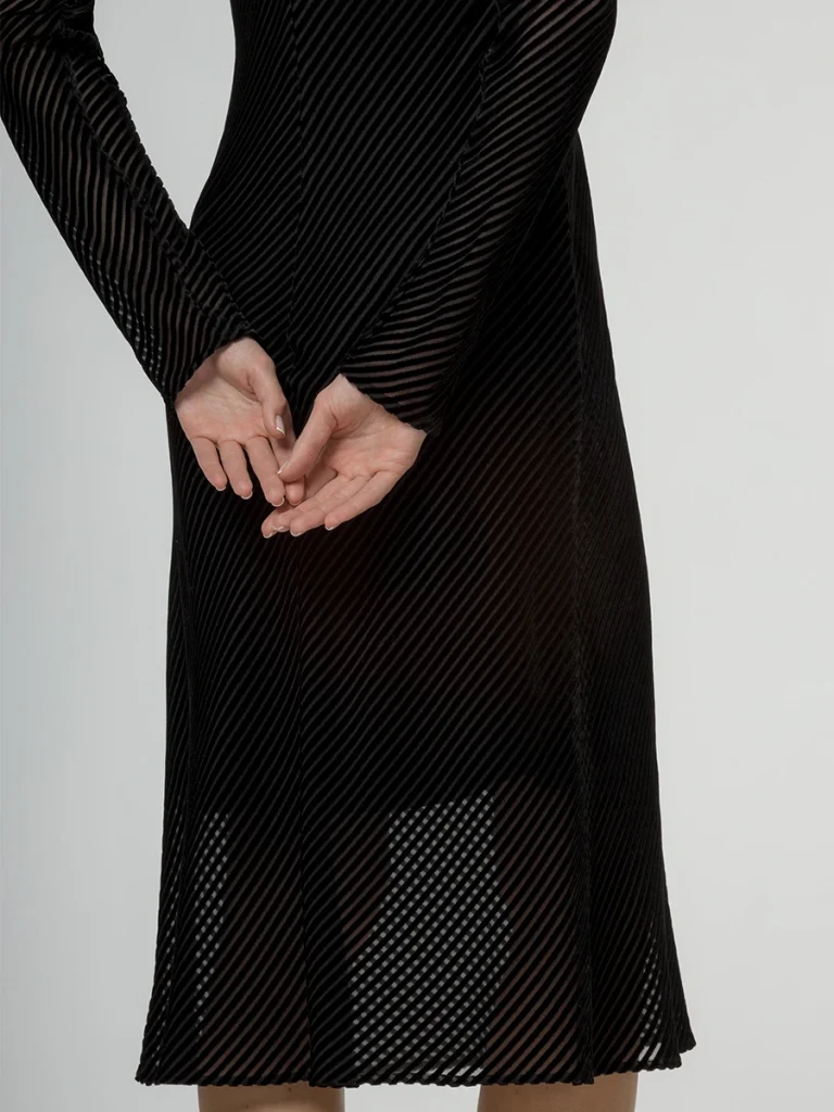 ПЛАТЬЕ БАРХАТНОЕ ДЭВОРЭ IRKE