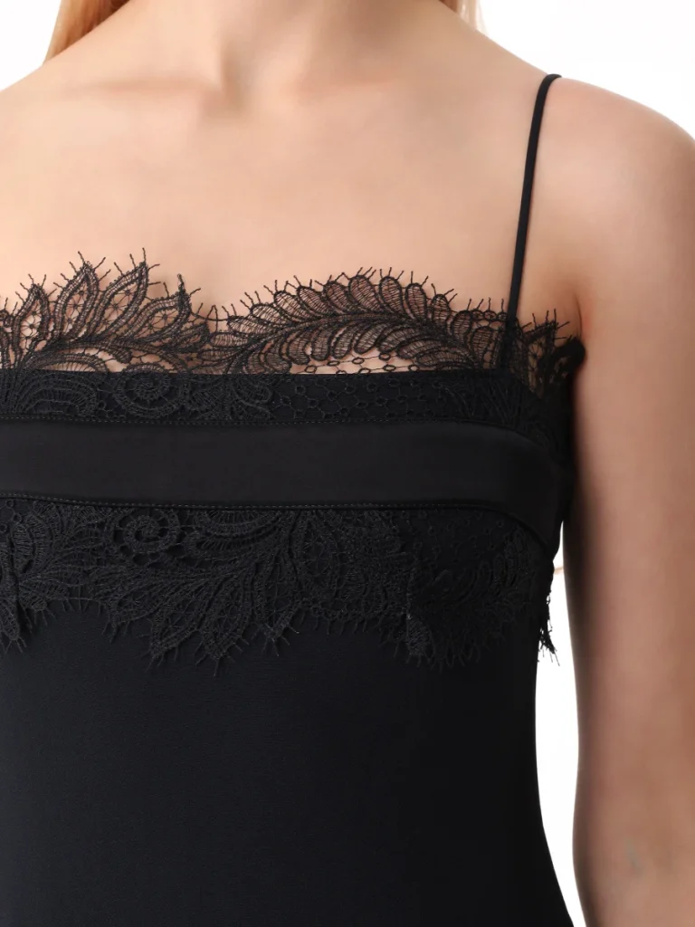 ПЛАТЬЕ СО СТРАЗАМИ DAVID KOMA