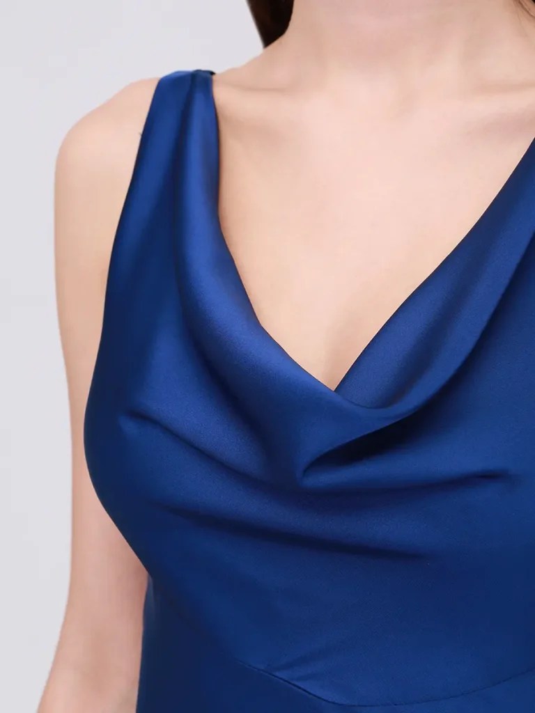 ПЛАТЬЕ С ВЫРЕЗОМ KAPSULA