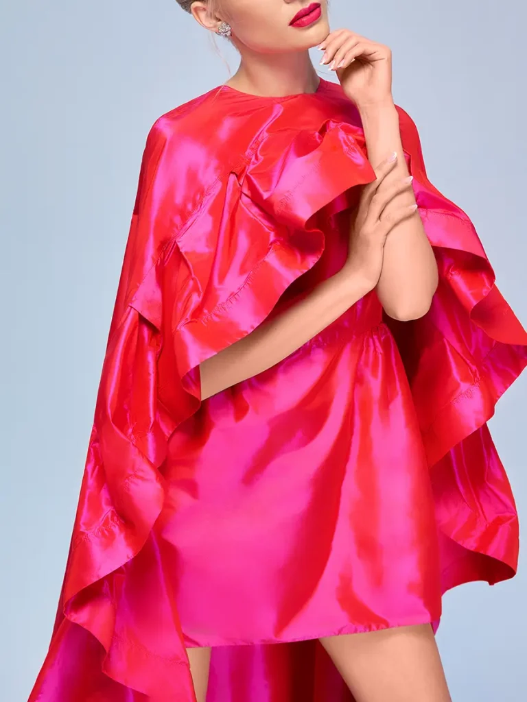 ПЛАТЬЕ И НАКИДКА THE NAMES