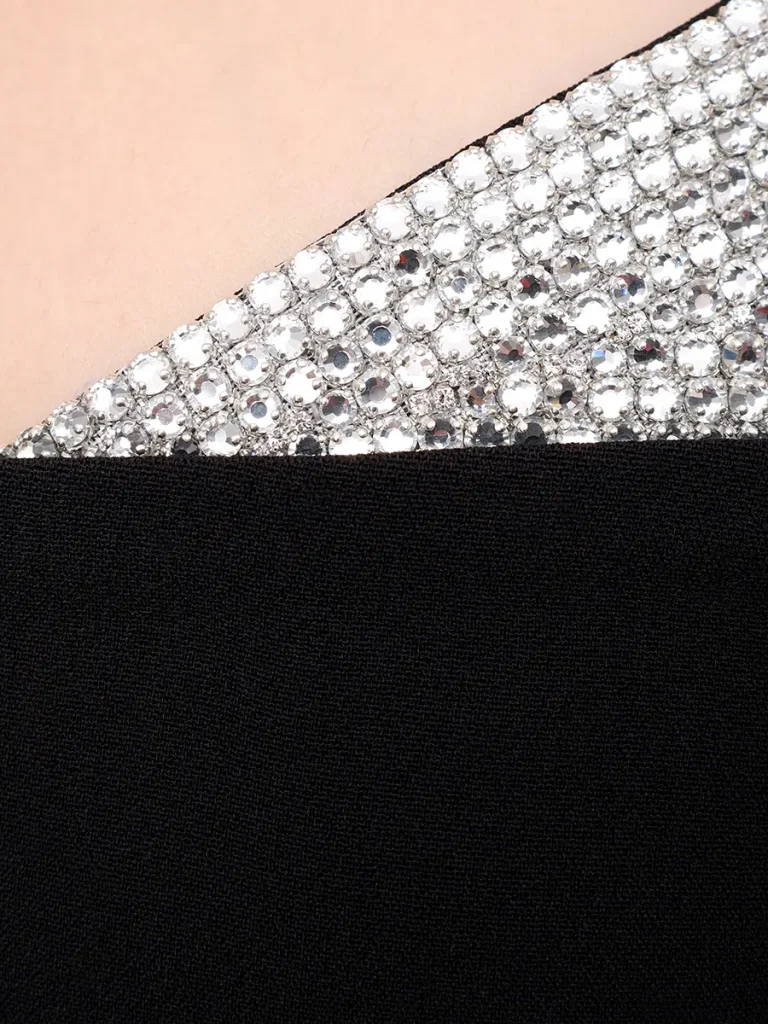 ПЛАТЬЕ СО СТРАЗАМИ DAVID KOMA