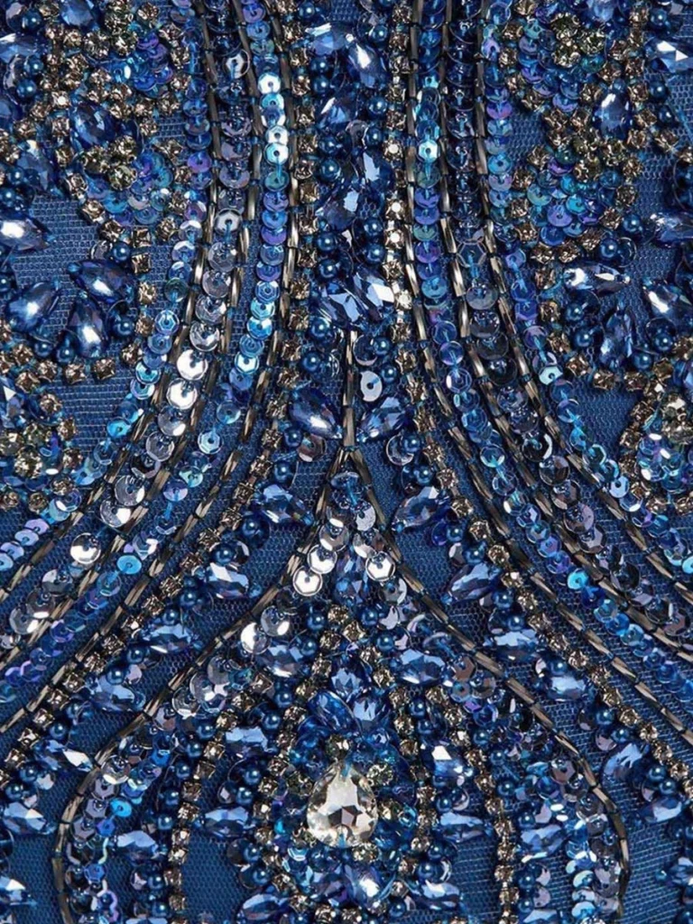 ВЕЧЕРНЕЕ ПЛАТЬЕ С ДЕКОРОМ JAKKU FOREVER UNIQUE