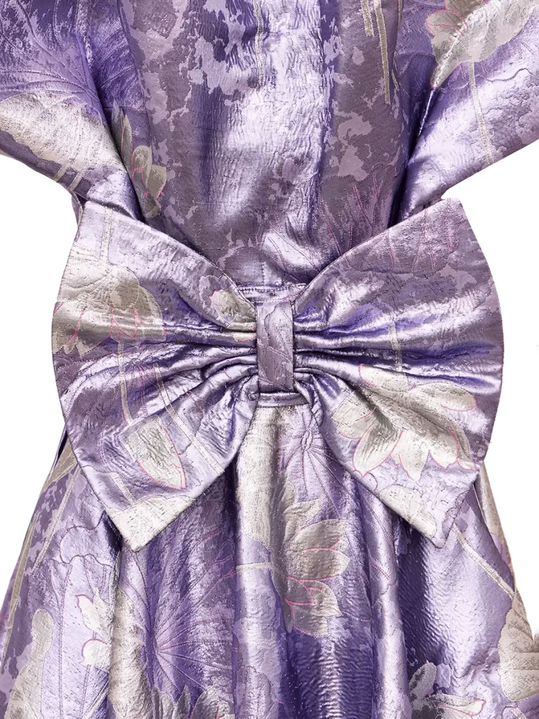 ПЛАТЬЕ СО ШЛЕЙФОМ THE NAMES