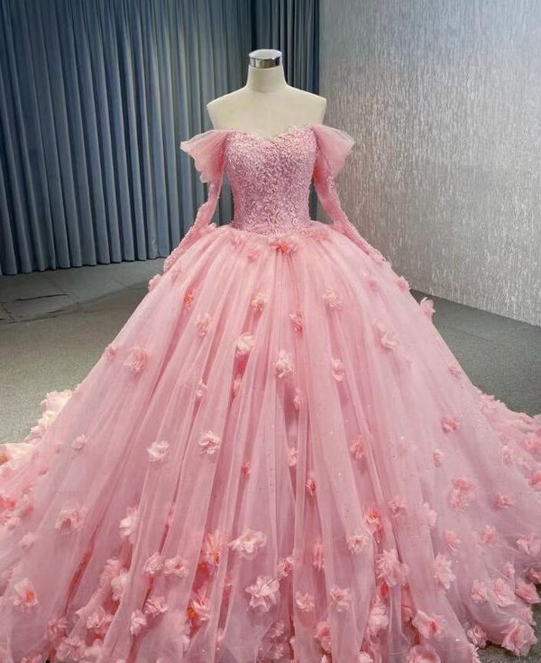 Розовое Бальное Платье Из Тюля С Открытыми Плечами, Аппликацией И Бисером.